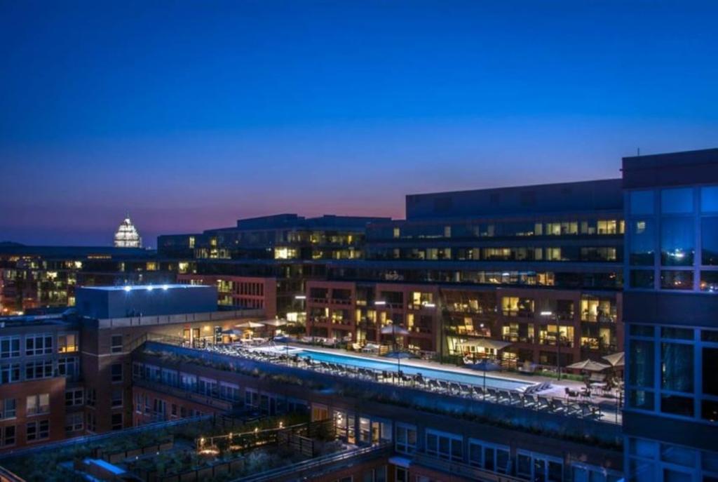 Apartment Global Luxury Near Union Station *