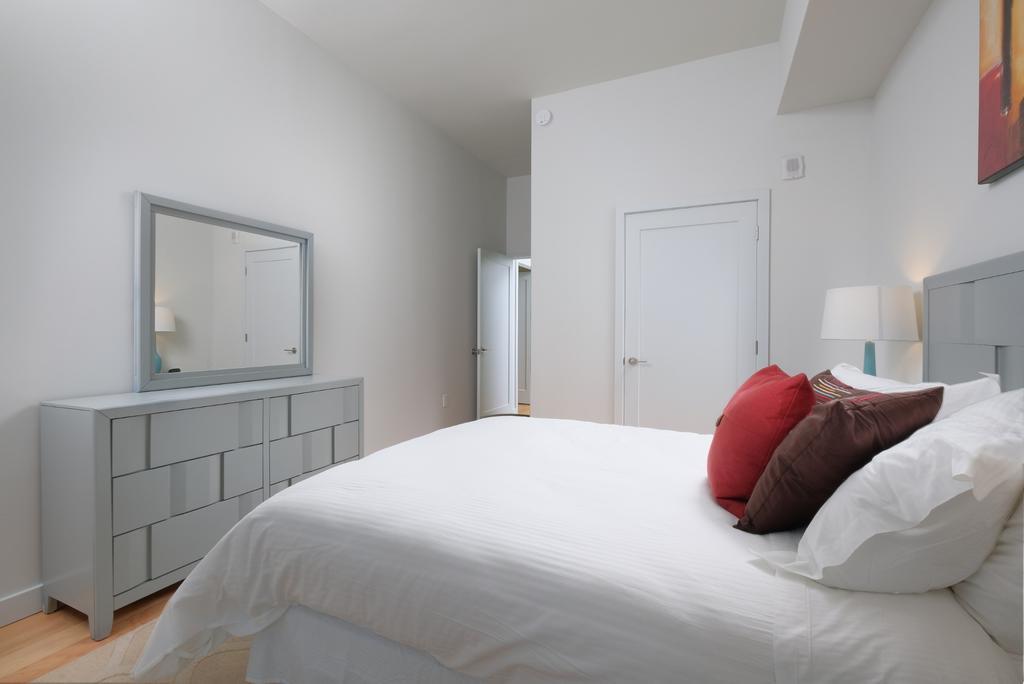 Apartment Global Luxury Near Union Station